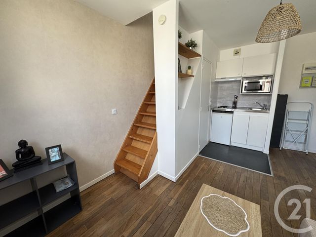 Appartement F1 bis à louer - 2 pièces - 20.58 m2 - REIMS - 51 - CHAMPAGNE-ARDENNE - Century 21 Martinot Immobilier