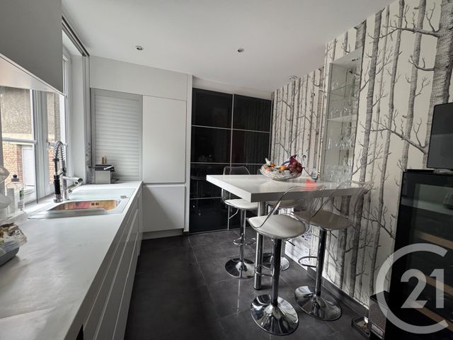 Appartement F5 à louer - 5 pièces - 124.14 m2 - REIMS - 51 - CHAMPAGNE-ARDENNE - Century 21 Martinot Immobilier