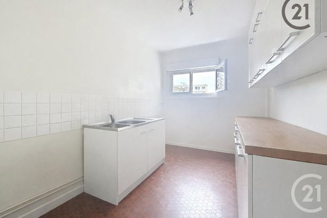 Appartement F3 à vendre - 3 pièces - 62.45 m2 - REIMS - 51 - CHAMPAGNE-ARDENNE - Century 21 Martinot Immobilier