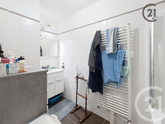 Appartement F3 à vendre - 3 pièces - 76.0 m2 - REIMS - 51 - CHAMPAGNE-ARDENNE - Century 21 Martinot Immobilier