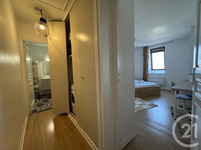 Appartement F4 à louer - 4 pièces - 79.21 m2 - REIMS - 51 - CHAMPAGNE-ARDENNE - Century 21 Martinot Immobilier