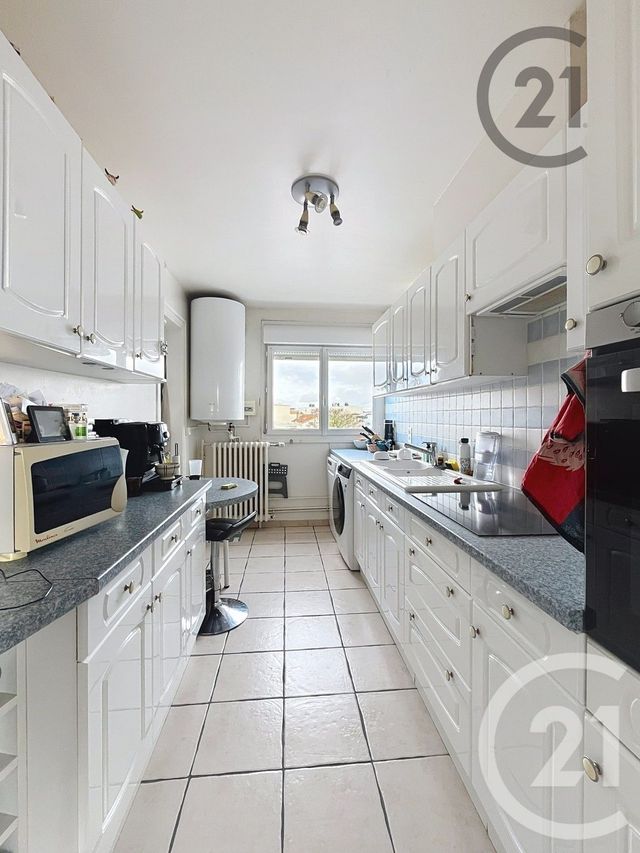 Appartement F5 à vendre - 5 pièces - 93.62 m2 - REIMS - 51 - CHAMPAGNE-ARDENNE - Century 21 Martinot Immobilier