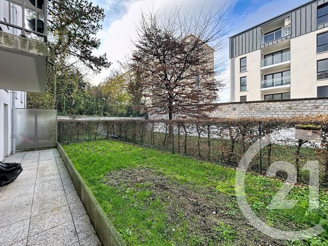 Appartement T2 à louer - 2 pièces - 41.0 m2 - REIMS - 51 - CHAMPAGNE-ARDENNE - Century 21 Martinot Immobilier