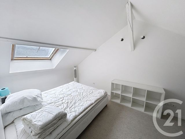 Appartement Duplex à louer - 3 pièces - 78.0 m2 - REIMS - 51 - CHAMPAGNE-ARDENNE - Century 21 Martinot Immobilier