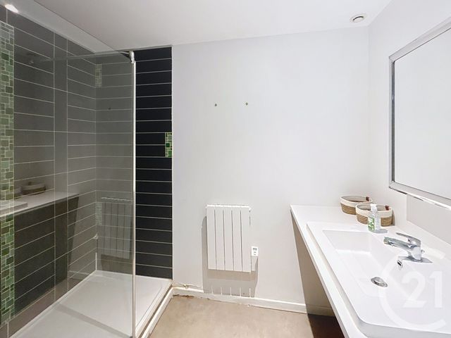 Appartement Duplex à louer - 3 pièces - 78.0 m2 - REIMS - 51 - CHAMPAGNE-ARDENNE - Century 21 Martinot Immobilier