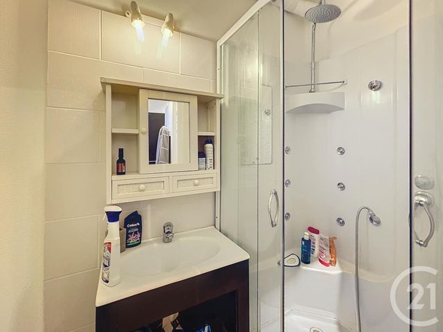 Appartement T2 à louer - 2 pièces - 35.55 m2 - REIMS - 51 - CHAMPAGNE-ARDENNE - Century 21 Martinot Immobilier