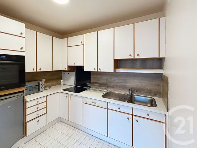 Appartement T2 à louer - 2 pièces - 47.0 m2 - REIMS - 51 - CHAMPAGNE-ARDENNE - Century 21 Martinot Immobilier