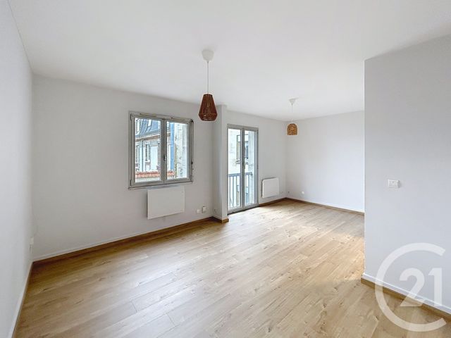Appartement T2 à louer - 2 pièces - 47.0 m2 - REIMS - 51 - CHAMPAGNE-ARDENNE - Century 21 Martinot Immobilier