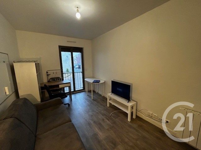 Appartement Studio à louer - 1 pièce - 21.0 m2 - REIMS - 51 - CHAMPAGNE-ARDENNE - Century 21 Martinot Immobilier