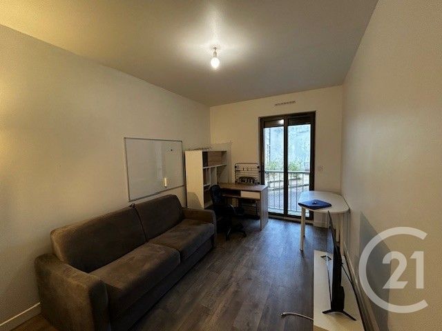 Appartement Studio à louer - 1 pièce - 21.0 m2 - REIMS - 51 - CHAMPAGNE-ARDENNE - Century 21 Martinot Immobilier