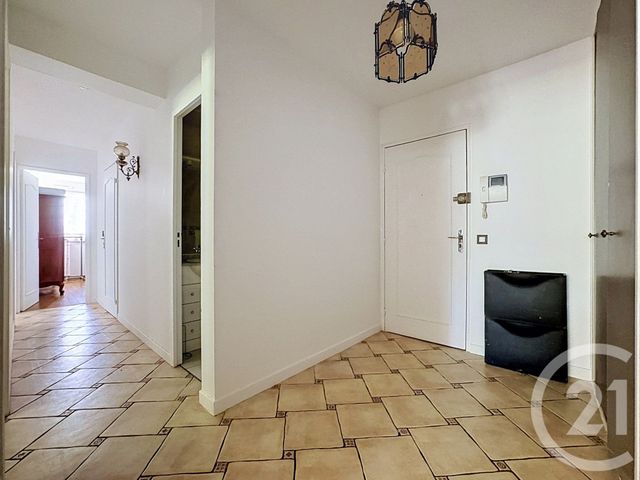 Appartement F4 à vendre - 4 pièces - 76.85 m2 - REIMS - 51 - CHAMPAGNE-ARDENNE - Century 21 Martinot Immobilier