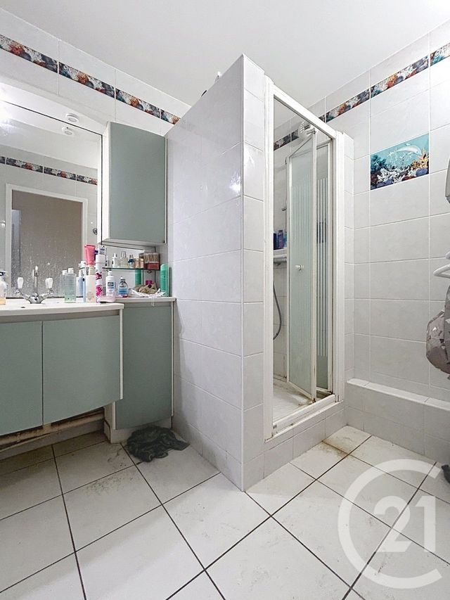 Appartement F4 à vendre - 4 pièces - 76.85 m2 - REIMS - 51 - CHAMPAGNE-ARDENNE - Century 21 Martinot Immobilier