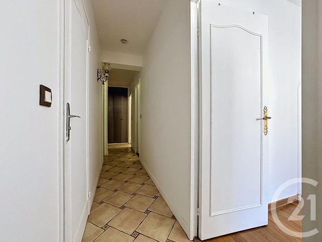 Appartement F4 à vendre - 4 pièces - 76.85 m2 - REIMS - 51 - CHAMPAGNE-ARDENNE - Century 21 Martinot Immobilier