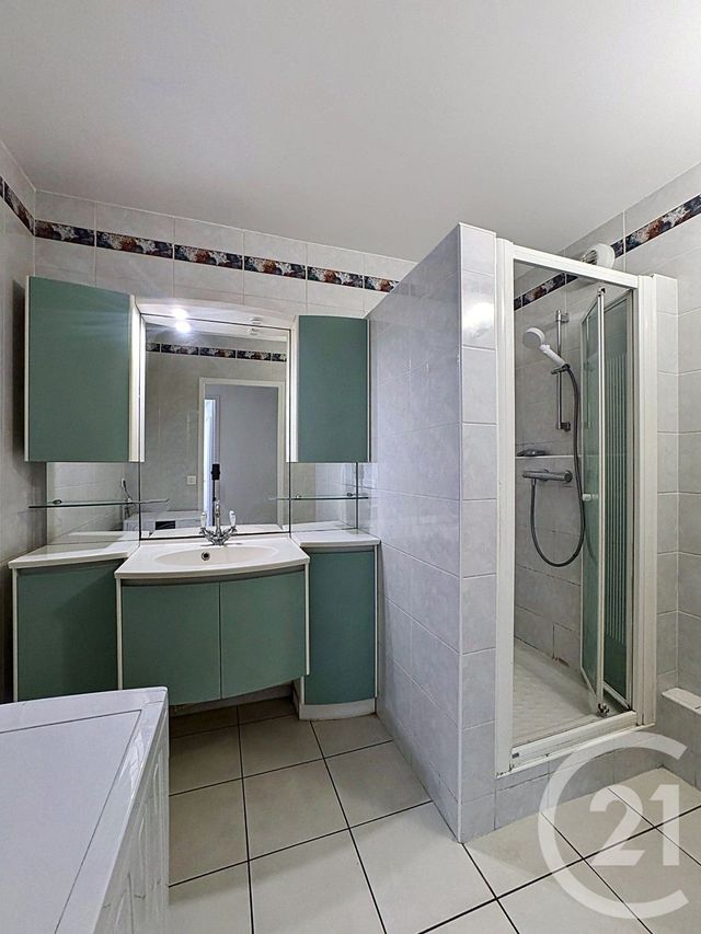 Appartement F4 à vendre - 4 pièces - 76.85 m2 - REIMS - 51 - CHAMPAGNE-ARDENNE - Century 21 Martinot Immobilier