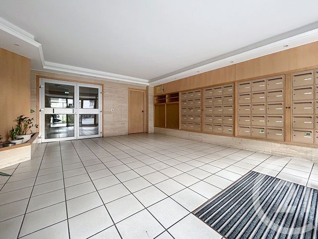 Appartement F4 à vendre - 4 pièces - 76.85 m2 - REIMS - 51 - CHAMPAGNE-ARDENNE - Century 21 Martinot Immobilier