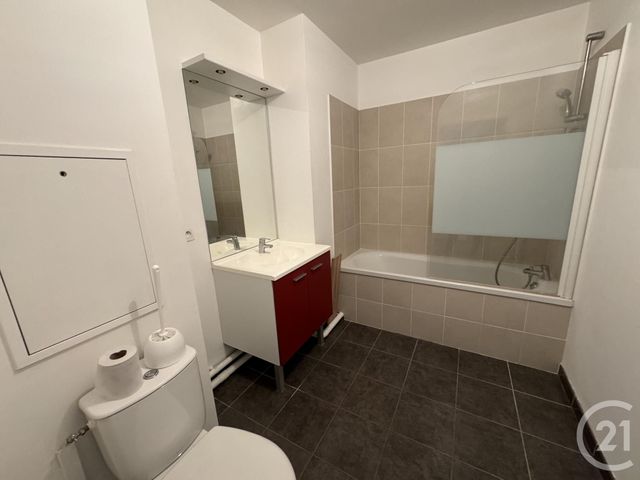 Appartement F2 à louer - 2 pièces - 42.0 m2 - REIMS - 51 - CHAMPAGNE-ARDENNE - Century 21 Martinot Immobilier