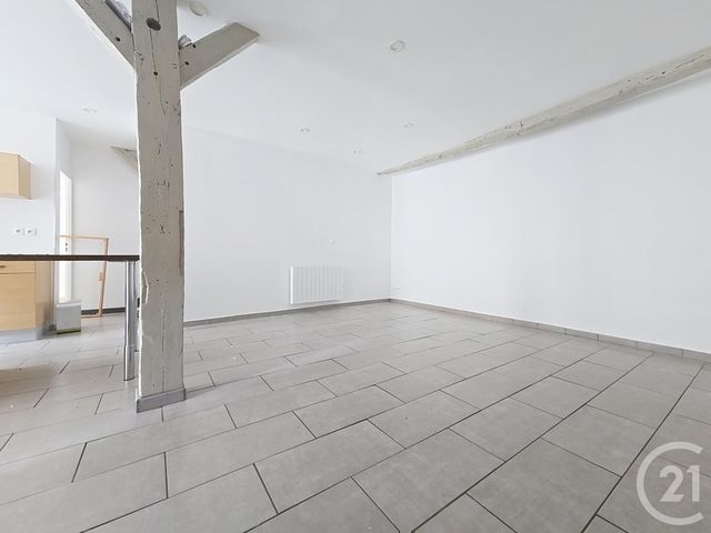 Appartement F4 à vendre - 4 pièces - 74.0 m2 - CHALONS EN CHAMPAGNE - 51 - CHAMPAGNE-ARDENNE - Century 21 Martinot Immobilier