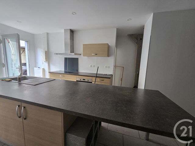 Appartement F4 à vendre - 4 pièces - 74.0 m2 - CHALONS EN CHAMPAGNE - 51 - CHAMPAGNE-ARDENNE - Century 21 Martinot Immobilier