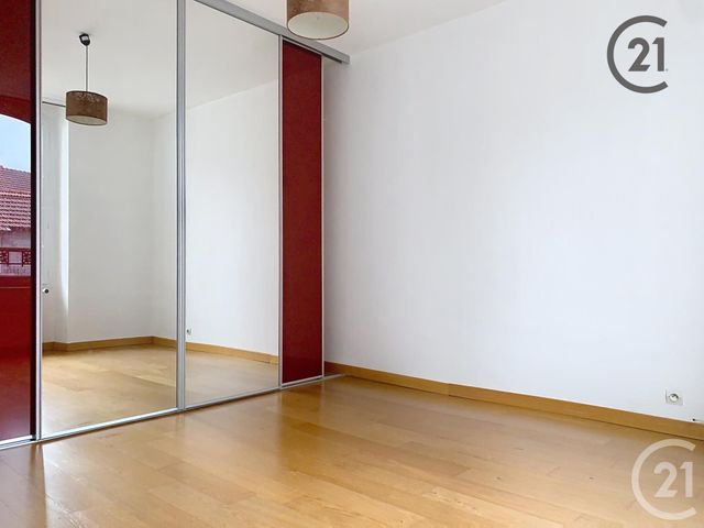 Appartement à vendre - 3 pièces - 64.0 m2 - REIMS - 51 - CHAMPAGNE-ARDENNE - Century 21 Martinot Immobilier