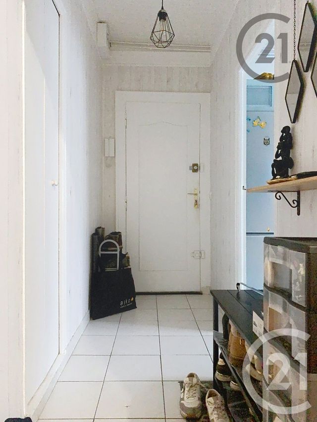 Appartement T3 à vendre - 3 pièces - 58.87 m2 - REIMS - 51 - CHAMPAGNE-ARDENNE - Century 21 Martinot Immobilier