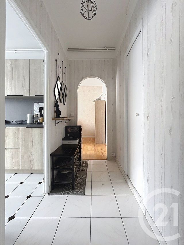 Appartement T3 à vendre - 3 pièces - 58.87 m2 - REIMS - 51 - CHAMPAGNE-ARDENNE - Century 21 Martinot Immobilier