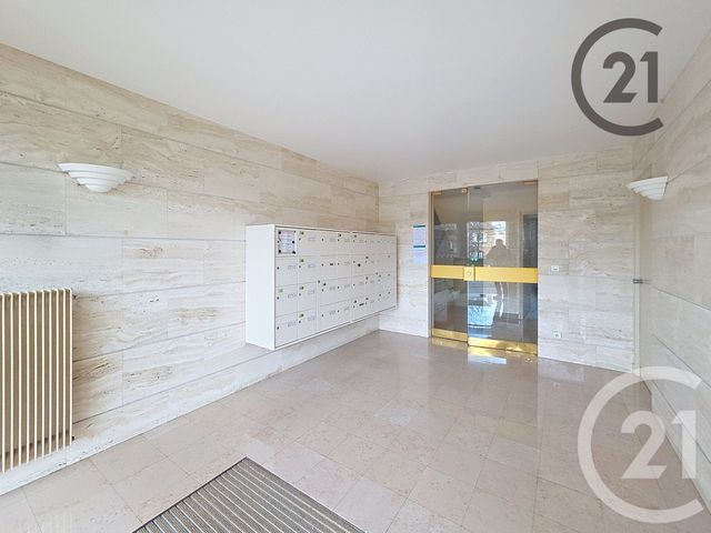 Appartement F5 à vendre - 5 pièces - 121.2 m2 - REIMS - 51 - CHAMPAGNE-ARDENNE - Century 21 Martinot Immobilier