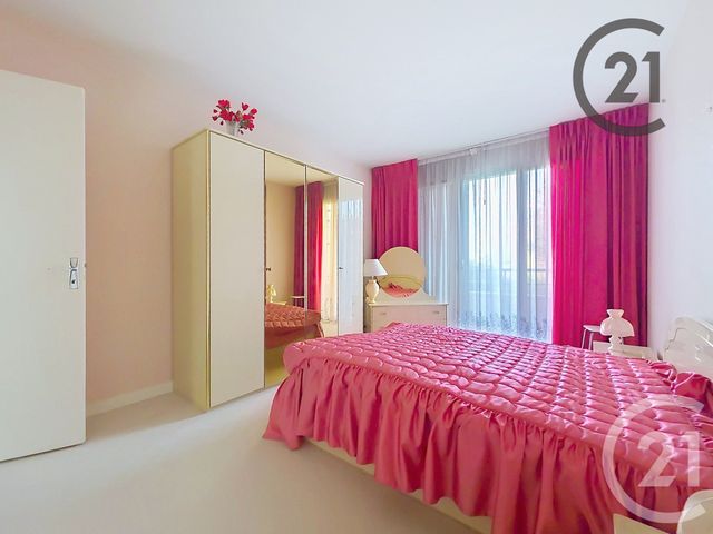 Appartement F5 à vendre - 5 pièces - 121.2 m2 - REIMS - 51 - CHAMPAGNE-ARDENNE - Century 21 Martinot Immobilier