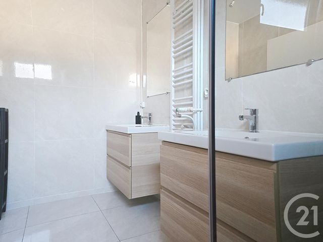 Appartement F4 à vendre - 4 pièces - 64.68 m2 - REIMS - 51 - CHAMPAGNE-ARDENNE - Century 21 Martinot Immobilier