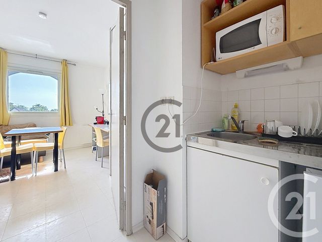 Appartement Studio à vendre - 1 pièce - 18.17 m2 - REIMS - 51 - CHAMPAGNE-ARDENNE - Century 21 Martinot Immobilier