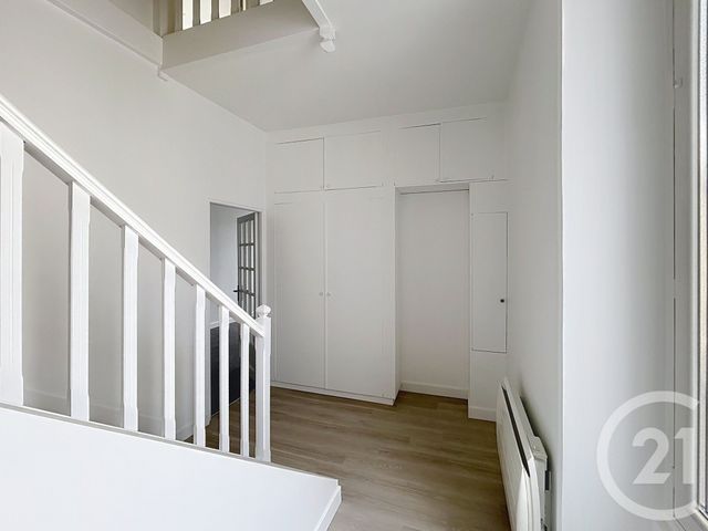 Appartement T4 à louer - 4 pièces - 81.13 m2 - REIMS - 51 - CHAMPAGNE-ARDENNE - Century 21 Martinot Immobilier