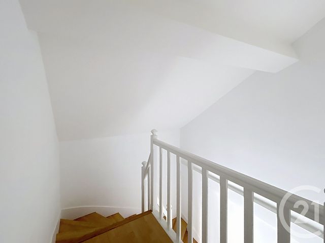 Appartement T4 à louer - 4 pièces - 81.13 m2 - REIMS - 51 - CHAMPAGNE-ARDENNE - Century 21 Martinot Immobilier