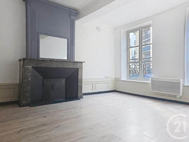 Appartement F1 bis à vendre - 2 pièces - 42.8 m2 - SEDAN - 08 - CHAMPAGNE-ARDENNE - Century 21 Martinot Immobilier