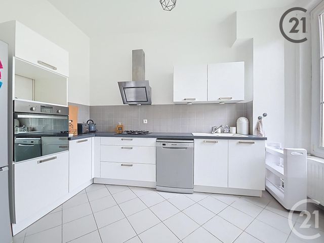 Appartement F2 à vendre - 2 pièces - 55.21 m2 - REIMS - 51 - CHAMPAGNE-ARDENNE - Century 21 Martinot Immobilier