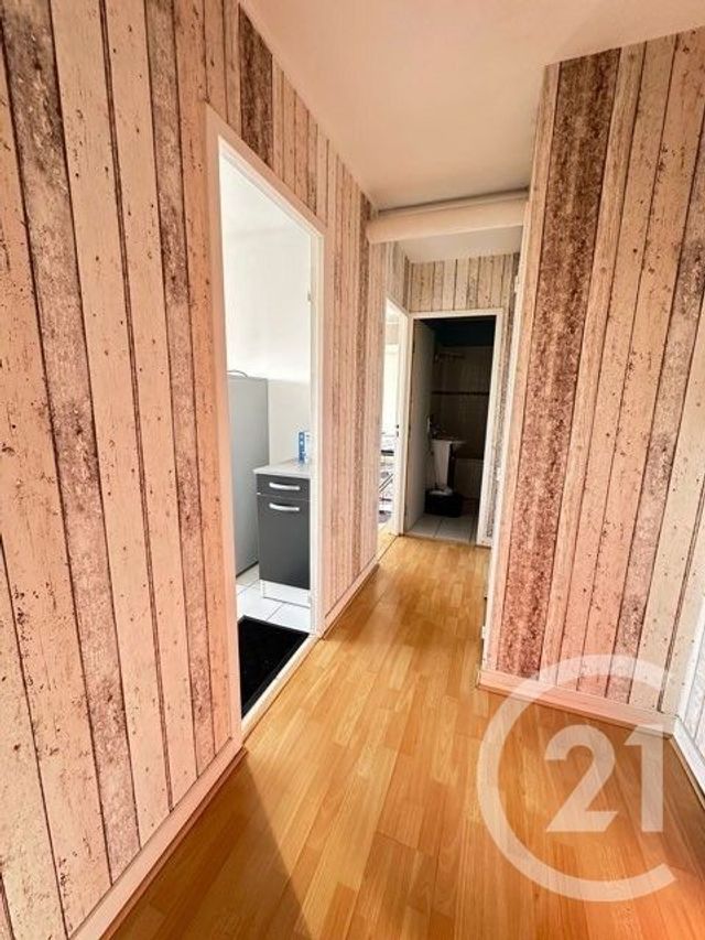 Appartement T2 à louer - 2 pièces - 44.16 m2 - REIMS - 51 - CHAMPAGNE-ARDENNE - Century 21 Martinot Immobilier