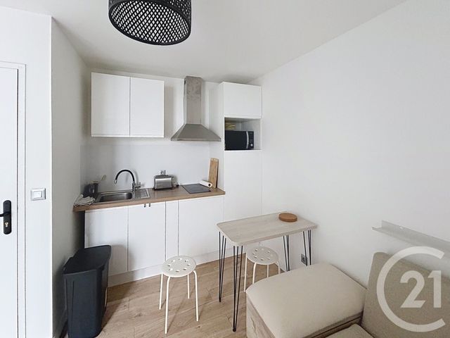 Appartement T2 à louer - 2 pièces - 21.5 m2 - REIMS - 51 - CHAMPAGNE-ARDENNE - Century 21 Martinot Immobilier