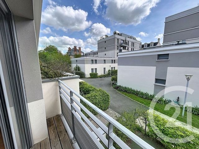 Appartement F3 à louer - 3 pièces - 66.65 m2 - REIMS - 51 - CHAMPAGNE-ARDENNE - Century 21 Martinot Immobilier