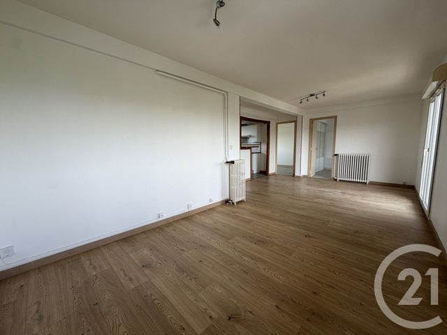 Appartement F3 à louer - 3 pièces - 64.0 m2 - REIMS - 51 - CHAMPAGNE-ARDENNE - Century 21 Martinot Immobilier