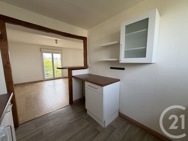 Appartement F3 à louer - 3 pièces - 64.0 m2 - REIMS - 51 - CHAMPAGNE-ARDENNE - Century 21 Martinot Immobilier