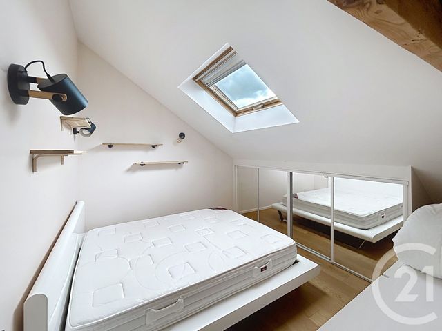 Appartement T2 à louer - 2 pièces - 55.56 m2 - REIMS - 51 - CHAMPAGNE-ARDENNE - Century 21 Martinot Immobilier