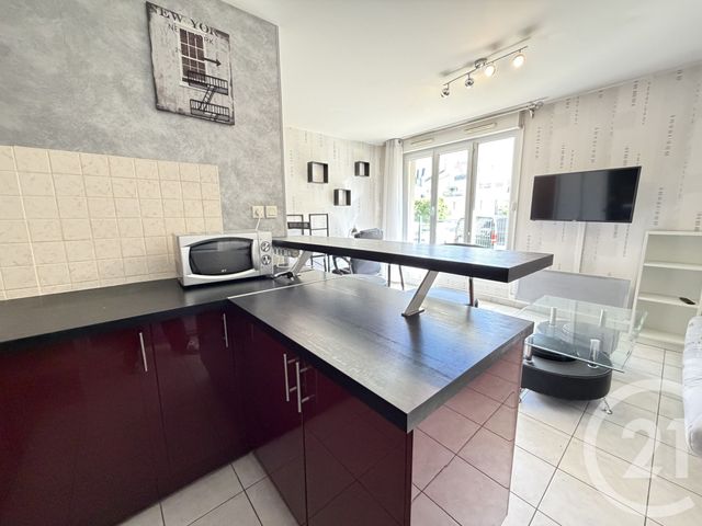 Appartement F2 à louer - 2 pièces - 36.93 m2 - REIMS - 51 - CHAMPAGNE-ARDENNE - Century 21 Martinot Immobilier