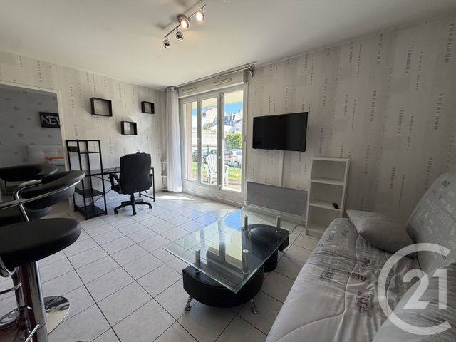 Appartement F2 à louer - 2 pièces - 36.93 m2 - REIMS - 51 - CHAMPAGNE-ARDENNE - Century 21 Martinot Immobilier