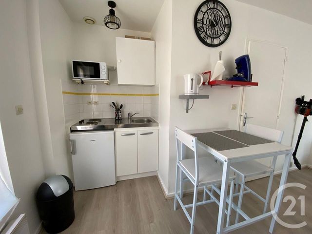 Appartement Studio à louer - 1 pièce - 20.1 m2 - REIMS - 51 - CHAMPAGNE-ARDENNE - Century 21 Martinot Immobilier