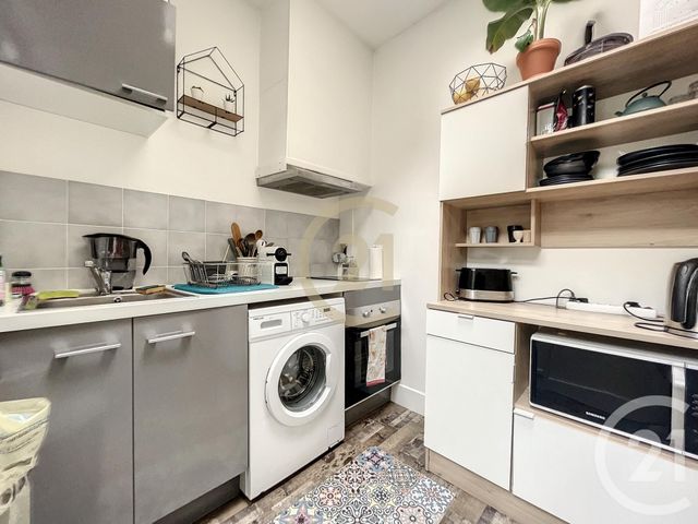 Appartement Studio à louer - 1 pièce - 29.0 m2 - REIMS - 51 - CHAMPAGNE-ARDENNE - Century 21 Martinot Immobilier