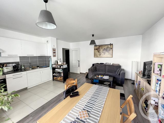 Appartement F2 à louer - 2 pièces - 46.79 m2 - REIMS - 51 - CHAMPAGNE-ARDENNE - Century 21 Martinot Immobilier