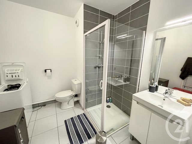 Appartement F2 à louer - 2 pièces - 46.79 m2 - REIMS - 51 - CHAMPAGNE-ARDENNE - Century 21 Martinot Immobilier
