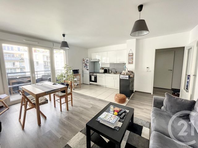 Appartement F2 à louer - 2 pièces - 46.79 m2 - REIMS - 51 - CHAMPAGNE-ARDENNE - Century 21 Martinot Immobilier