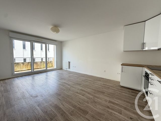 Appartement F3 à louer - 3 pièces - 61.46 m2 - REIMS - 51 - CHAMPAGNE-ARDENNE - Century 21 Martinot Immobilier
