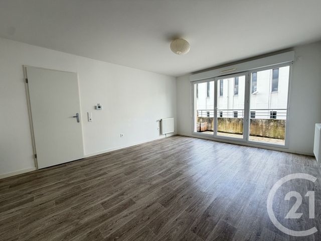 Appartement F3 à louer - 3 pièces - 61.46 m2 - REIMS - 51 - CHAMPAGNE-ARDENNE - Century 21 Martinot Immobilier