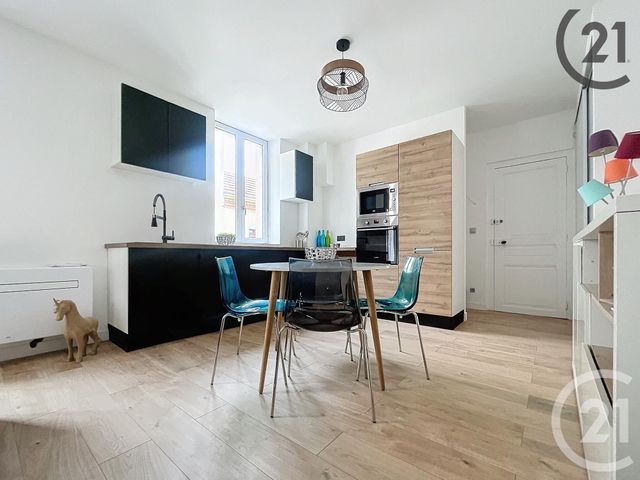 Appartement F3 à louer - 3 pièces - 57.71 m2 - REIMS - 51 - CHAMPAGNE-ARDENNE - Century 21 Martinot Immobilier