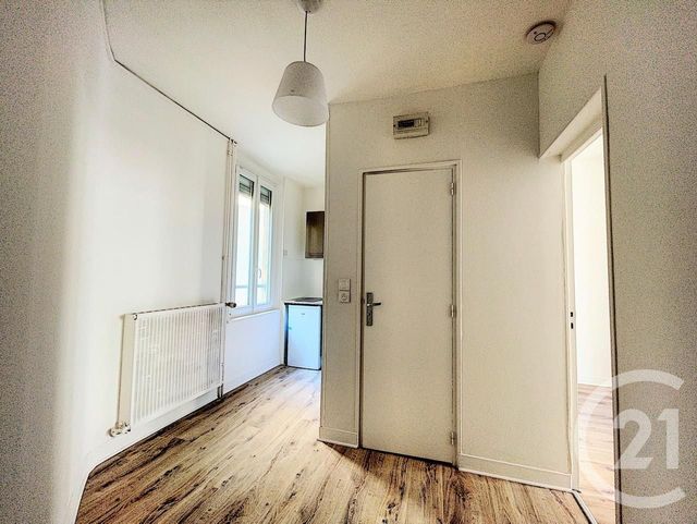 Appartement F1 à louer - 1 pièce - 15.1 m2 - REIMS - 51 - CHAMPAGNE-ARDENNE - Century 21 Martinot Immobilier